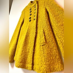 Free People XS Deep Yellow Gold Swing Jacket/Coat with Flare Sleeves - Like New